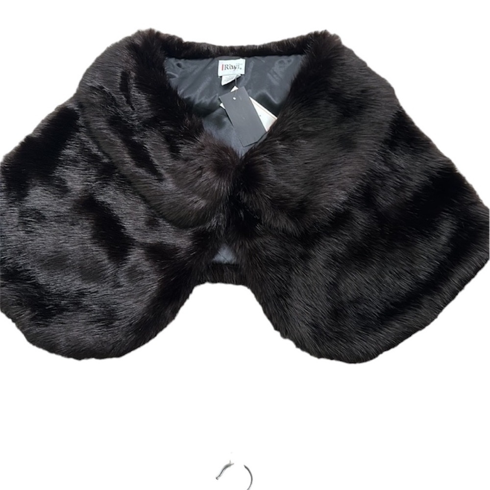 Ruyi brown faux fur cape size small neo